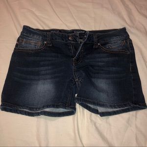 Vigoss Jeans Dark Wash Shorts
